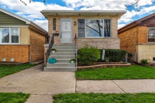 1235 Euclid Ave, Forest View, IL 60402-1006