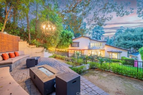 1566 Hillside Dr, Glendale CA  91208-2456 exterior