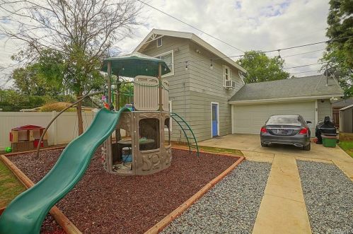 4436 Edgewood Pl, Riverside CA  92506-1077 exterior