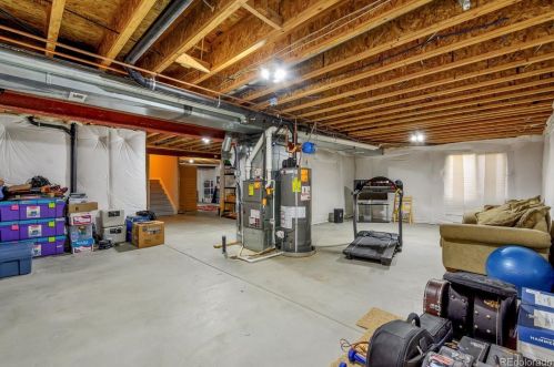 7195 Robertsdale Way, Denver CO 80016-7505 exterior