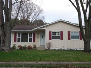 409 33rd Ave, Coyne Center, IL 61264-3751