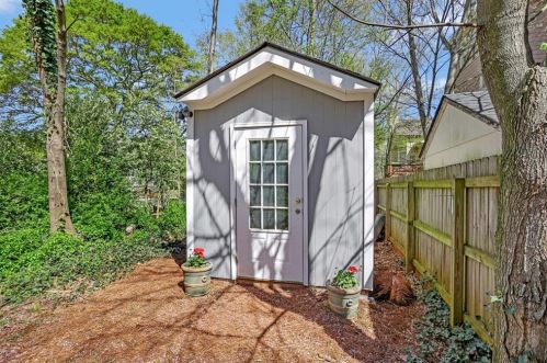 1044 High Point Ter, Atlanta GA  30315-2601 exterior