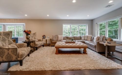77 Pleasant Hill Rd, Dover NJ  07869-3568 exterior