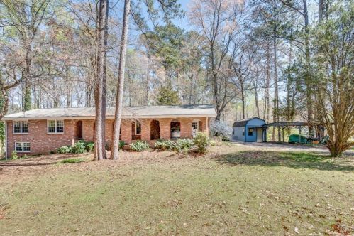 61 Patillo Rd, Stockbridge, GA 30281-1417