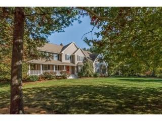 19 Springfield Cir, Merrimack, NH 03054-3832