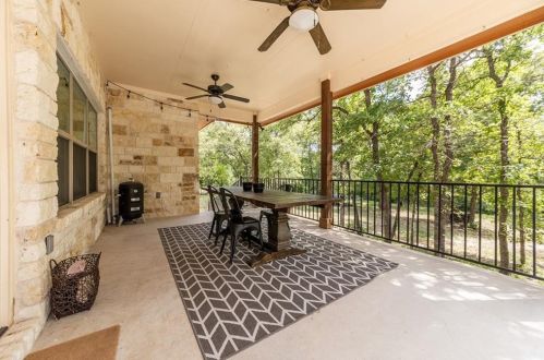 345 Arbors Cir, Webberville TX  78621-5574 exterior