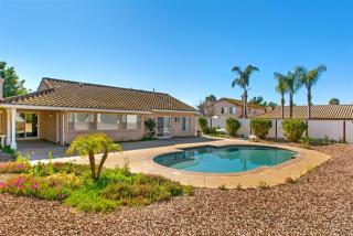 4424 Old River St, Oceanside, CA 92057-6001