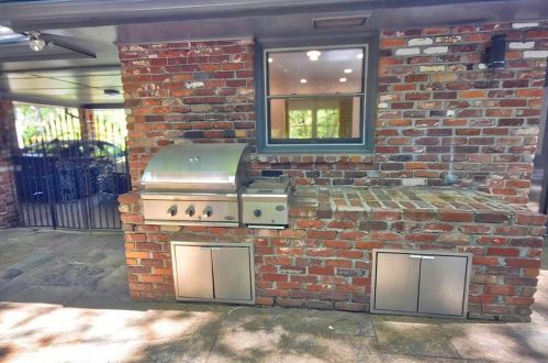 2147 Council Bluff Ct, Atlanta GA  30345-4130 exterior