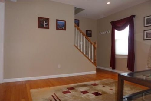 20 Grand St, Greenwich CT  06830-6109 exterior