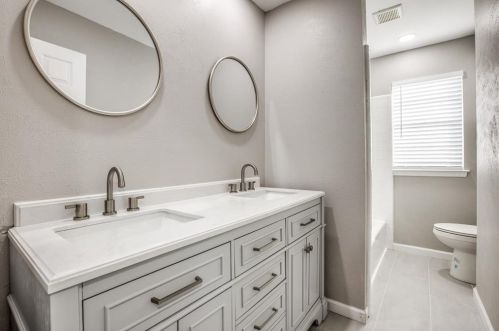 5529 Denise Dr, Fort Worth TX  76148-3708 exterior