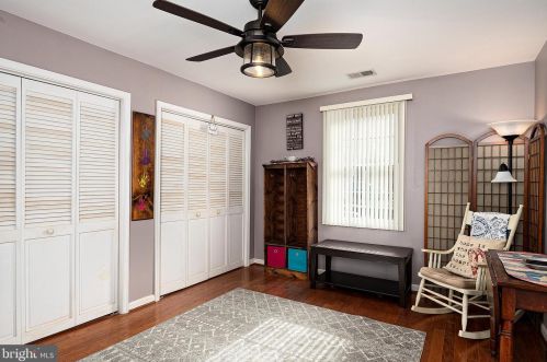 6132 Shady Side Rd, Shady Side MD exterior