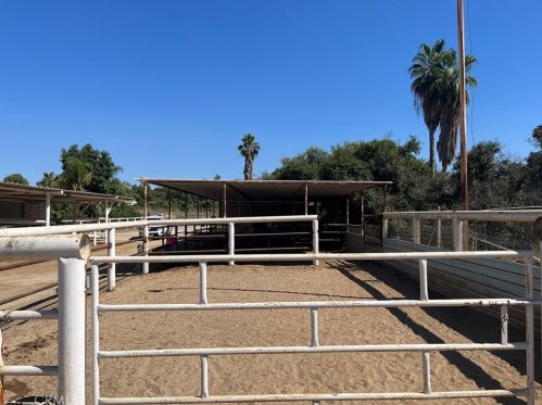 2150 Gratton St, Riverside CA  92504-5201 exterior