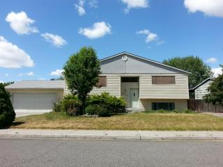 521 Conway Pl, Kennewick, WA 99336-2581