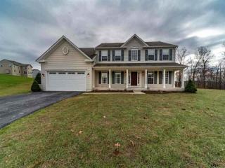 100 Malek Dr, Hanover, PA 17331-8333