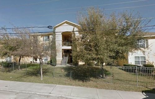 8611 Waters Edge Dr, San Antonio TX  78245-2169 exterior