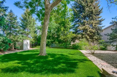 1101 Oakmont Ct, Fort Collins CO  80525-2855 exterior