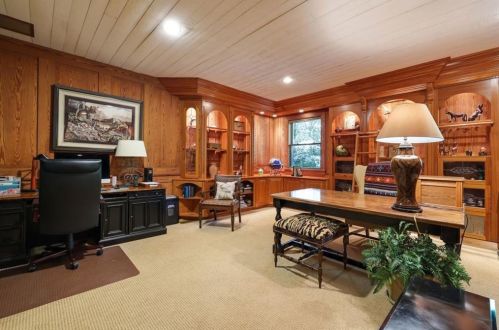 1630 Brandon Hall Dr, Atlanta GA  30350-3703 exterior