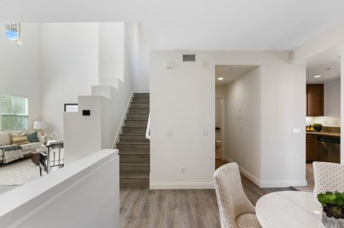 127 Danbrook, Irvine CA  92603-1024 exterior