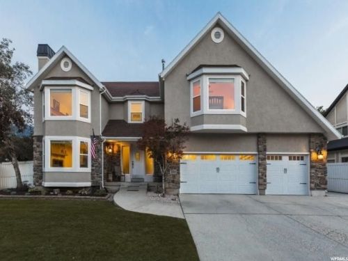 1850 Summer Willow Dr, Sandy, UT 84093-1483