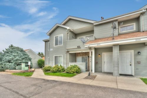 911 Zeno Way, Aurora CO  80017-3460 exterior