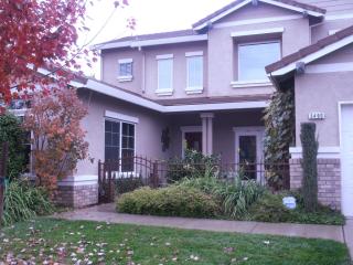 3490 San Lorenzo Way, Merced, CA 95348-4808