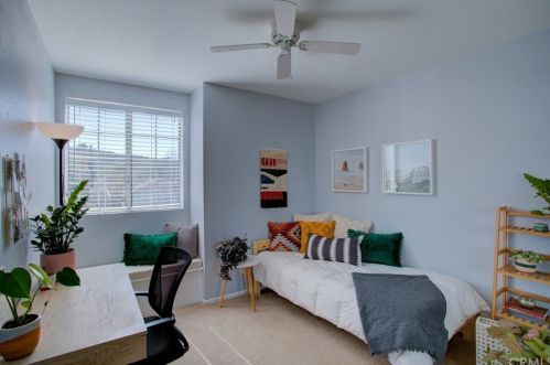 3071 Wicklow Dr, Riverside CA  92503-5806 exterior