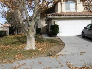 2745 Pondera St, Lancaster, CA 93536-6473