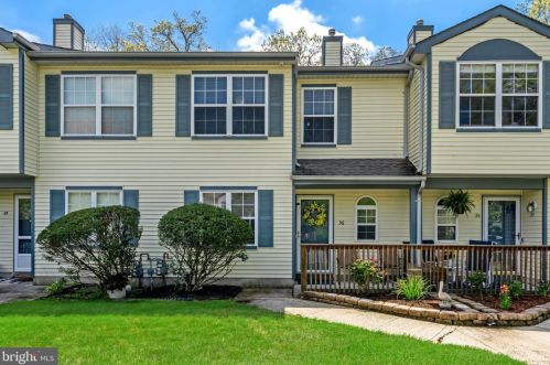 36 Quail Run, Berkeley Township, NJ 08721-1300