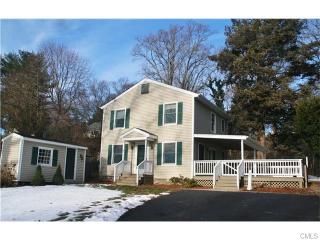 26 2nd St, Fairfield, CT 06825-1936