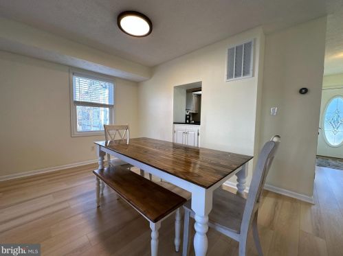 7247 Riding Hood Cir, Columbia MD 21045-5237 exterior