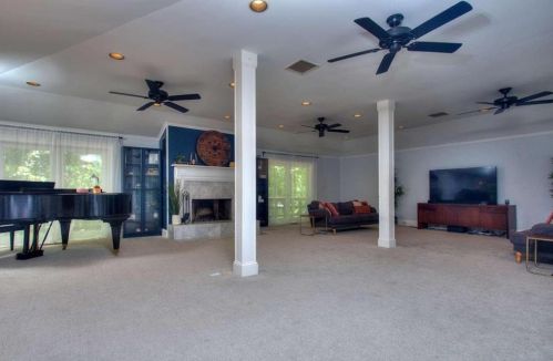 4693 Rivercliff Dr, Lilburn GA  30047-4736 exterior