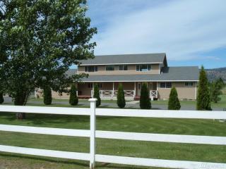 23 Woods Rd, Disautel, WA 98841-9573
