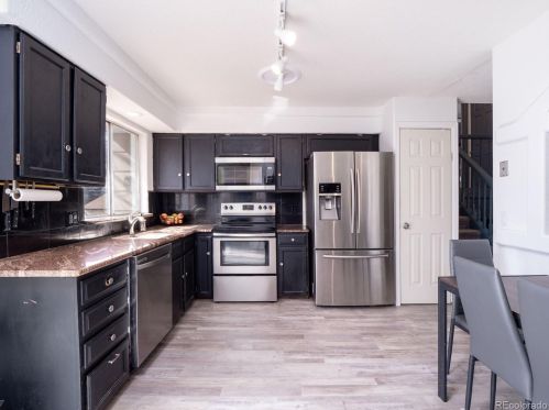 16316 Alabama Dr, Aurora CO 80017-4158 exterior