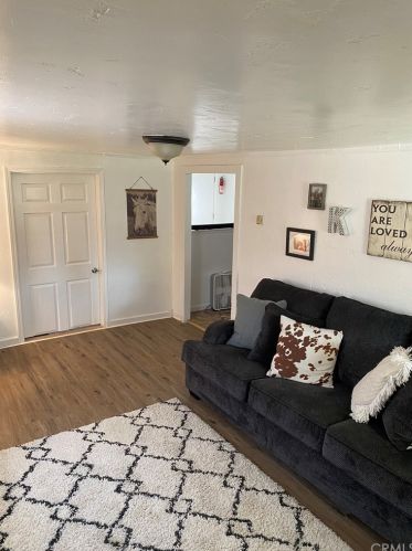 1305 Sonoma Ave, Sharon, CA 93610-2241