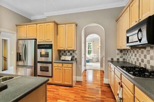 3541 Highgrove Way, Atlanta GA  30319-1992 exterior