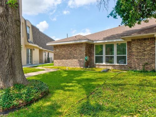 2923 Allister St, Dallas TX  75229-2460 exterior