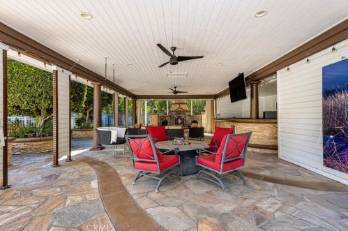 4501 Cerro Vista Dr, Anaheim CA 92807 exterior