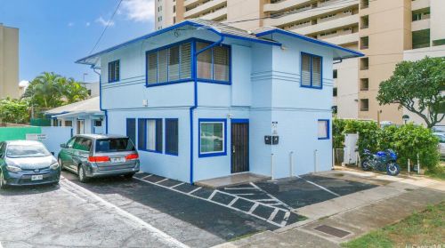 729 Ekela Ave, Honolulu HI 96816-1191 exterior