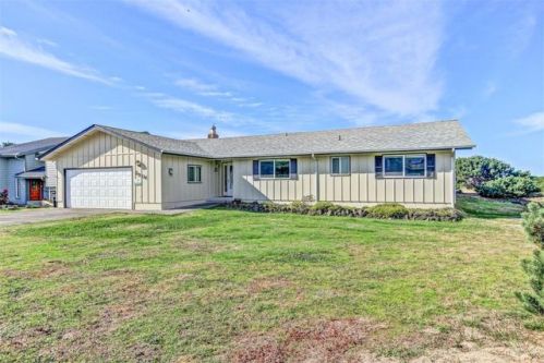 2906 Oceania Dr, Waldport, OR 97394-9596
