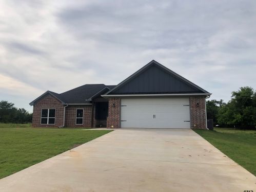 781 Oklahoma St, Van, TX 75790-3925