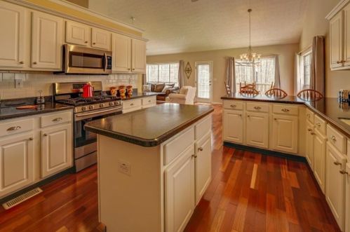 3361 Deer Hollow Trl, Conyers GA  exterior