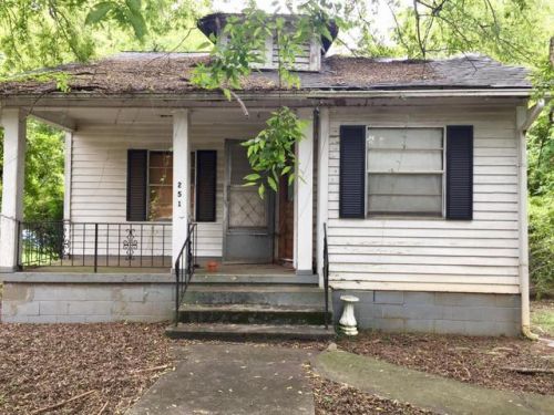 251 Newton St, Alcoa, TN 37701-2223