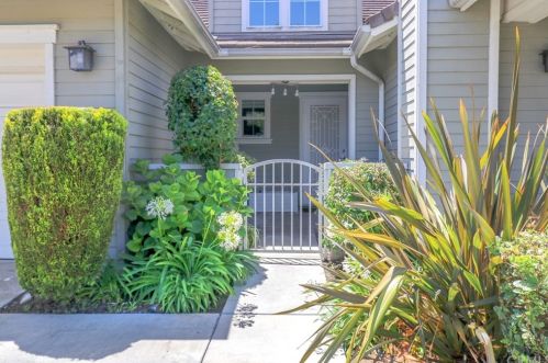 373 Spur Trail Ave, Walnut, CA 91789-5228