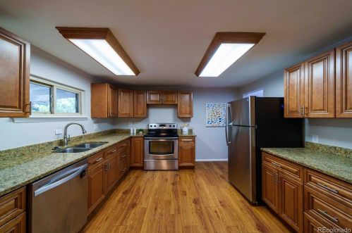 795 Havana St, Denver, CO 80010-3954