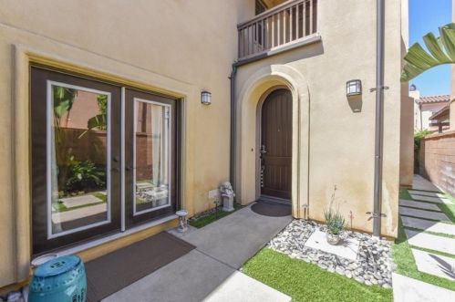25 Habitat, Irvine, CA 92618-8819