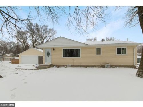2103 Garnet Ln, Saint Paul, MN 55122-2885