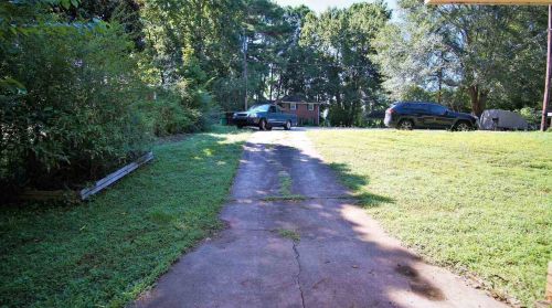 988 Juniper Cir, Forest Park, GA 30297-3139