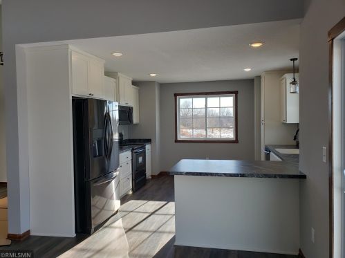 31862 Tucker St, Spectacle Lake, MN 55008-6618