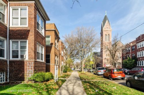 4846 Claremont Ave, Chicago IL  60625-1910 exterior