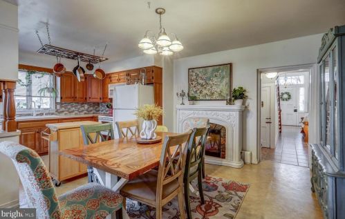 36 Academy Dr, Ephrata PA  17522-1321 exterior